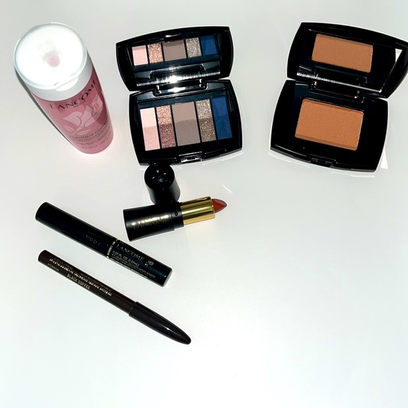 Lancome Favorites Collection with Surprise Bag - Picture 8 of 11